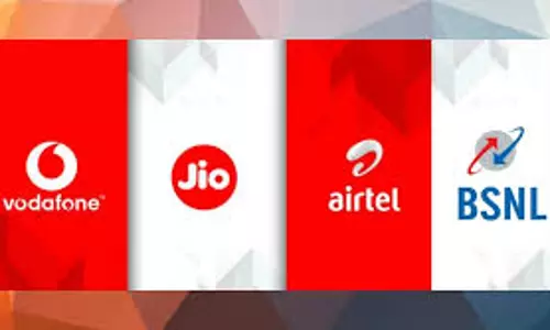 Jio vs Airtel vs BSNL: 30 दिनों की वैलिडिटी में कौन दे रहा सबसे अधिक फायदे