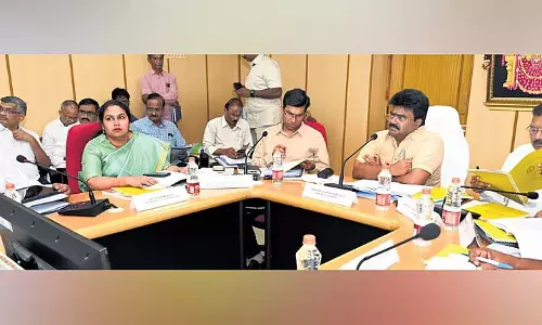 आंध्र प्रदेश हाउस पैनल ने Tirupati में परियोजनाओं की समीक्षा की आंध्र प्रदेश हाउस पैनल ने Tirupati में परियोजनाओं की समीक्षा की