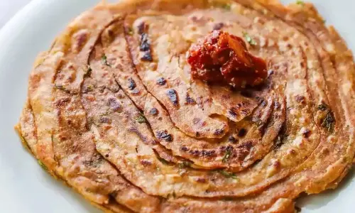 Lachha Pyaz Paratha:लच्छा प्याज़ पराठा, जानें आसान रेसिपी Lachha Pyaz Paratha:लच्छा प्याज़ पराठा, जानें आसान रेसिपी