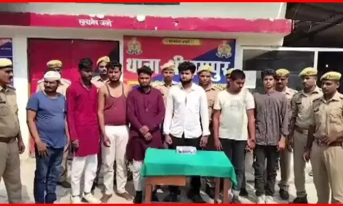 मार हो गई मनपसंद गाना बजाने को लेकर, बारातियों और गांव वालों में झगड़ा, मचा हड़कंप