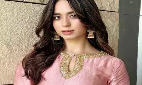 सौंदर्या शर्मा ने Lal Pari के मूल्यांकन के बारे में बात की सौंदर्या शर्मा ने Lal Pari के मूल्यांकन के बारे में बात की