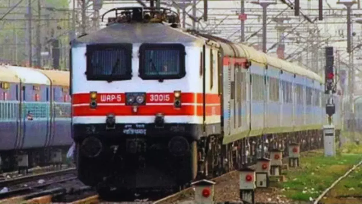 Railway के लिए खुशखबरी, 24 घंटे पहले मिलेगी कंफर्म टिकट की अपडेट