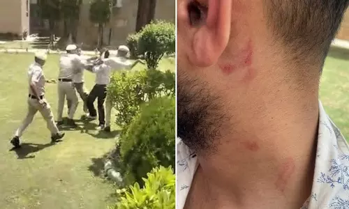 HAU  परिसर में सुरक्षाकर्मियों और प्रदर्शनकारी छात्रों के बीच हिंसक झड़प