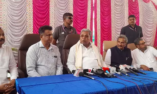 जाति जनगणना का पुनर्सर्वेक्षण मेरा निर्णय नहीं, हाईकमान का निर्णय: Siddaramaiah जाति जनगणना का पुनर्सर्वेक्षण मेरा निर्णय नहीं, हाईकमान का निर्णय: Siddaramaiah