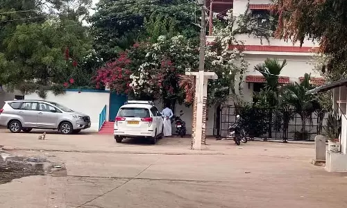 ED ने कुडलिगी MLA श्रीनिवास के घर पर छापा मारा