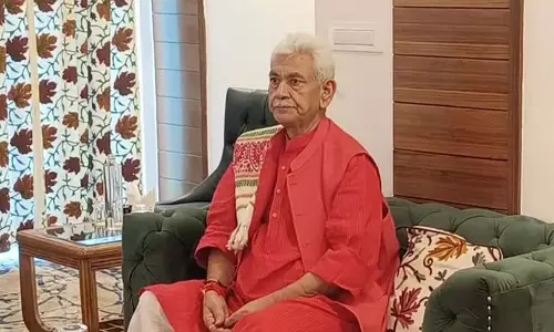 अमरनाथ यात्रा के सुचारू संचालन के लिए पुख्ता सुरक्षा व्यवस्था: LG Sinha अमरनाथ यात्रा के सुचारू संचालन के लिए पुख्ता सुरक्षा व्यवस्था: LG Sinha