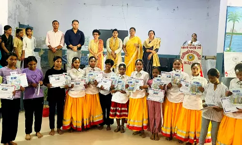 Farrukhabad: समर कैम्प में सम्मलित होने वाली छात्राओं को किया गया सम्मानित