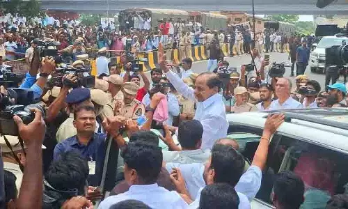 KCR ने कलेश्वरम आयोग के समक्ष गवाही दी KCR ने कलेश्वरम आयोग के समक्ष गवाही दी
