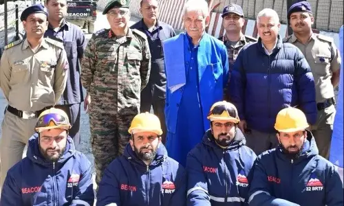 LG सिन्हा ने गंदेरबल के बालटाल में आपदा प्रबंधन, यात्री निवास परिसर का निरीक्षण किया LG सिन्हा ने गंदेरबल के बालटाल में आपदा प्रबंधन, यात्री निवास परिसर का निरीक्षण किया