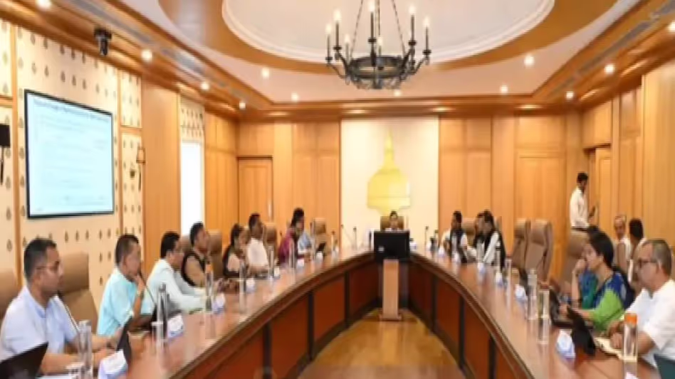 Assam  कैबिनेट ने आशा कार्यकर्ताओं के वेतन में बढ़ोतरी को मंजूरी दी