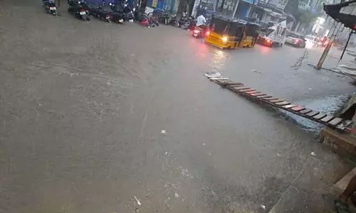 Chennai और 22 जिलों में अगले 3 घंटों तक बारिश Chennai और 22 जिलों में अगले 3 घंटों तक बारिश