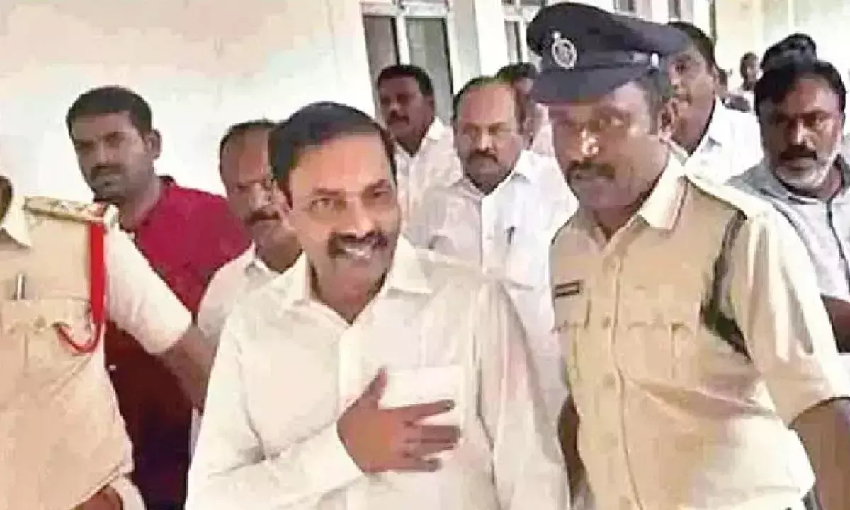 Andhra: काकानी के गले में कसता जा रहा फंदा Andhra: काकानी के गले में कसता जा रहा फंदा