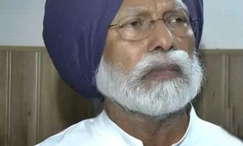 विपक्षी दलों के विशेष सत्र की मांग का कांग्रेस सांसद अमर सिंह ने किया समर्थन
