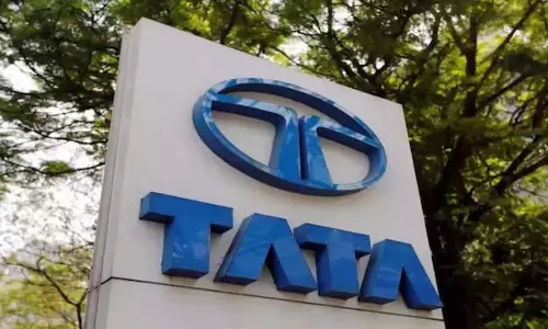 चिप तकनीक सीखने ताइवान रवाना हुए Tata Electronics के सैंकड़ों कर्मचारी चिप तकनीक सीखने ताइवान रवाना हुए Tata Electronics के सैंकड़ों कर्मचारी