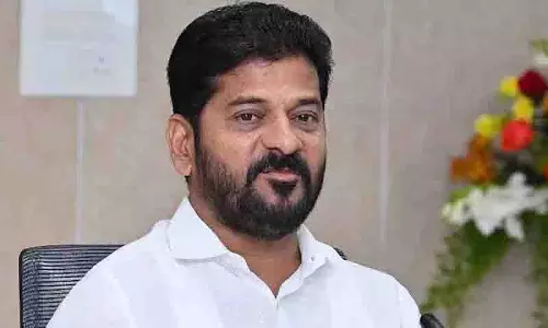 Revanth Reddy अपने विभागों को नए मंत्रियों को सौंप सकते, कैबिनेट फेरबदल से इनकार Revanth Reddy अपने विभागों को नए मंत्रियों को सौंप सकते, कैबिनेट फेरबदल से इनकार