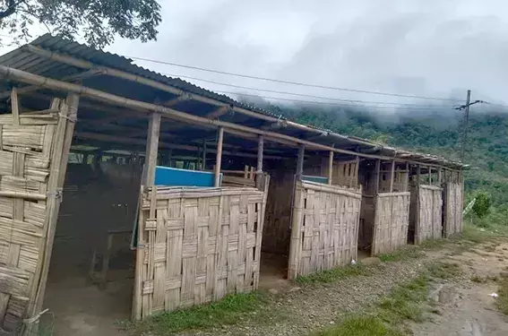 Arunachal: अस्थायी बांस संरचना से चल रहा जीएसएस लील Arunachal: अस्थायी बांस संरचना से चल रहा जीएसएस लील