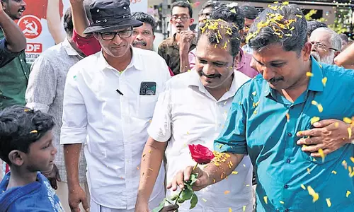 Nilambur  उपचुनाव के अंतिम सप्ताह में प्रवेश करने के साथ ही स्टार प्रचारकों की कतार लग गई