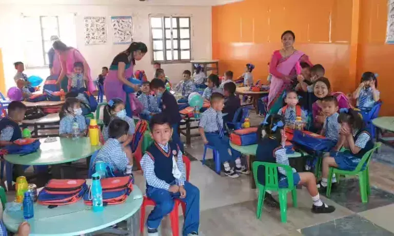 Manipur: इंफाल पूर्व और पश्चिम में स्कूल 12 जून को फिर से खुलेंगे Manipur: इंफाल पूर्व और पश्चिम में स्कूल 12 जून को फिर से खुलेंगे