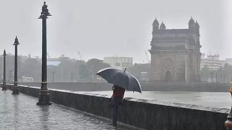 Mumbai : आईएमडी ने कोकण में रेड अलर्ट जारी किया, महाराष्ट्र के अन्य क्षेत्र ऑरेंज अलर्ट पर Mumbai : आईएमडी ने कोकण में रेड अलर्ट जारी किया, महाराष्ट्र के अन्य क्षेत्र ऑरेंज अलर्ट पर