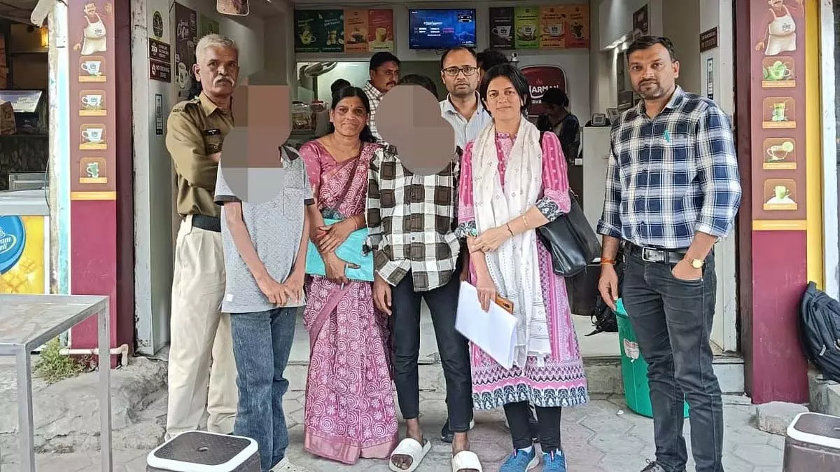 बाल श्रम के खिलाफ इंदौर की लड़ाई रंग लाई, 2 साल में 96 बचाए गए बाल श्रम के खिलाफ इंदौर की लड़ाई रंग लाई, 2 साल में 96 बचाए गए