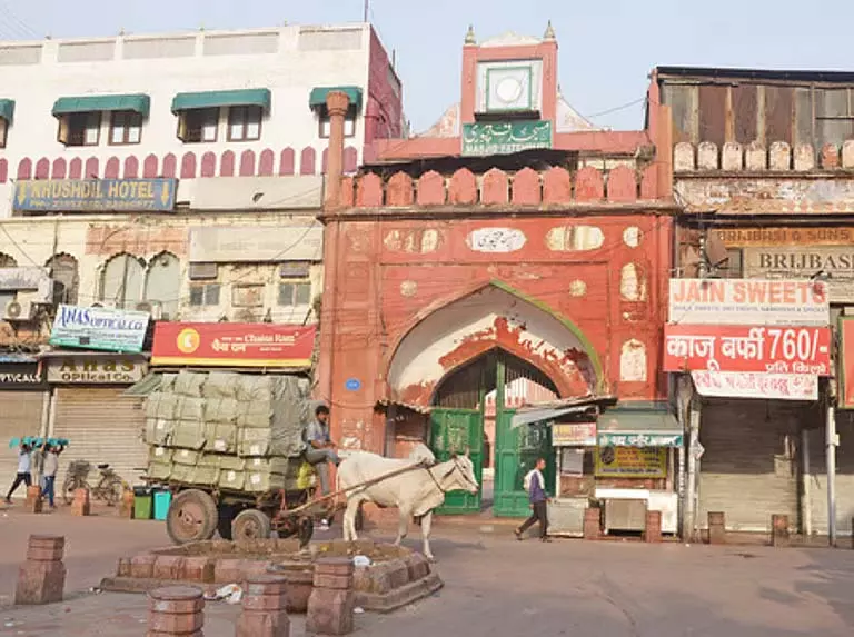 पूर्व मंत्री ने चांदनी चौक की विरासत पुनर्जीवित करने के लिए अधिकार प्राप्त निकाय की मांग की पूर्व मंत्री ने चांदनी चौक की विरासत पुनर्जीवित करने के लिए अधिकार प्राप्त निकाय की मांग की
