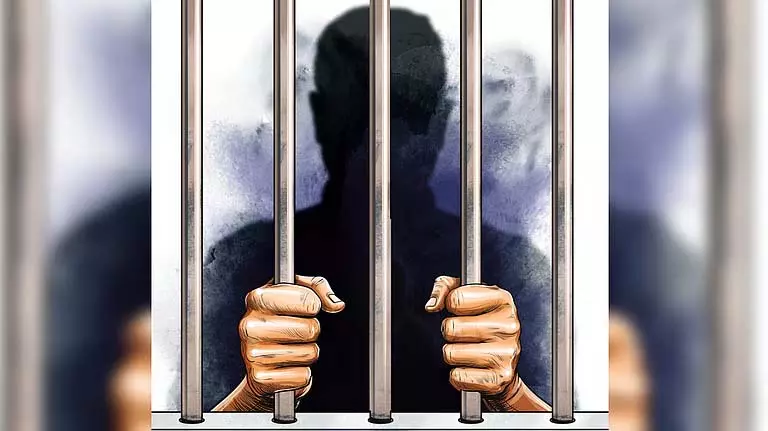 अमेरिका में भारतीय मूल के व्यक्ति को बुजुर्गों को धोखा देने पर 75 महीने की सजा अमेरिका में भारतीय मूल के व्यक्ति को बुजुर्गों को धोखा देने पर 75 महीने की सजा