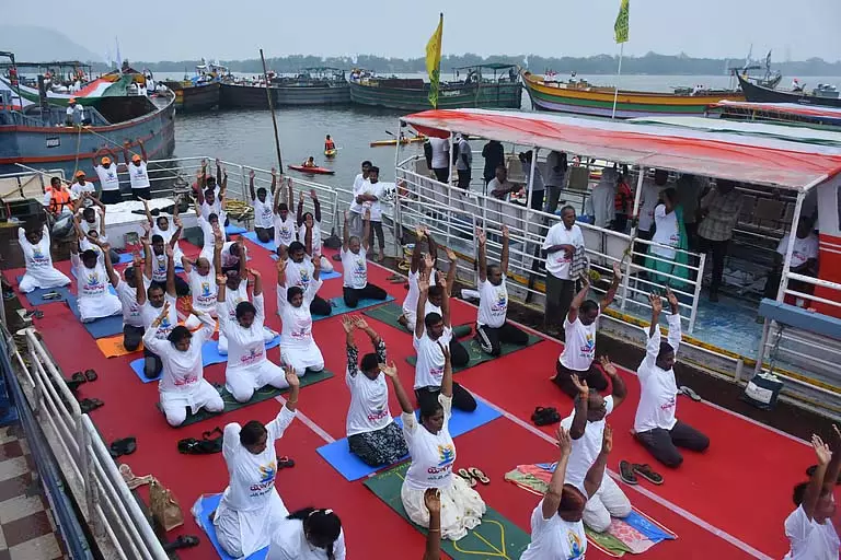 AP: अंतर्राष्ट्रीय योग दिवस से पहले ‘योगांध्र’ ने दो करोड़ पंजीकरण पार कर लिए AP: अंतर्राष्ट्रीय योग दिवस से पहले ‘योगांध्र’ ने दो करोड़ पंजीकरण पार कर लिए