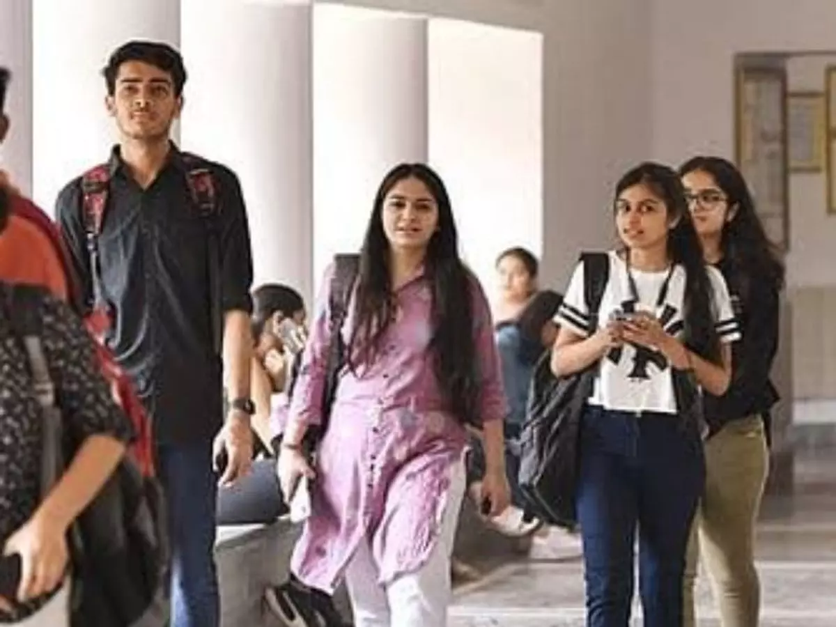 Bareilly: नर्सिंग प्रवेश परीक्षा मे 92 फीसदी अभ्यर्थीयों ने दी परीक्षा Bareilly: नर्सिंग प्रवेश परीक्षा मे 92 फीसदी अभ्यर्थीयों ने दी परीक्षा