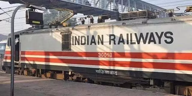 केंद्र सरकार ने कर्नाटक, आंध्र , झारखंड में 6,405 करोड़ की रेलवे परियोजनाओं को मंजूरी दी केंद्र सरकार ने कर्नाटक, आंध्र , झारखंड में 6,405 करोड़ की रेलवे परियोजनाओं को मंजूरी दी
