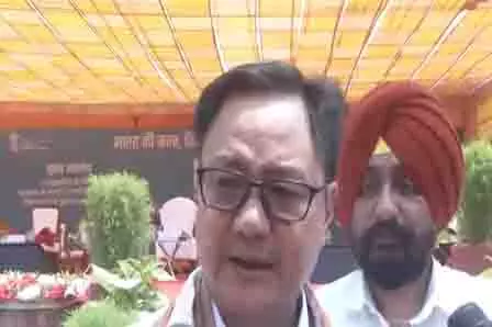 जब देश आगे बढ़ता है तो कांग्रेस दुखी होती है: Kiren Rijiju जब देश आगे बढ़ता है तो कांग्रेस दुखी होती है: Kiren Rijiju