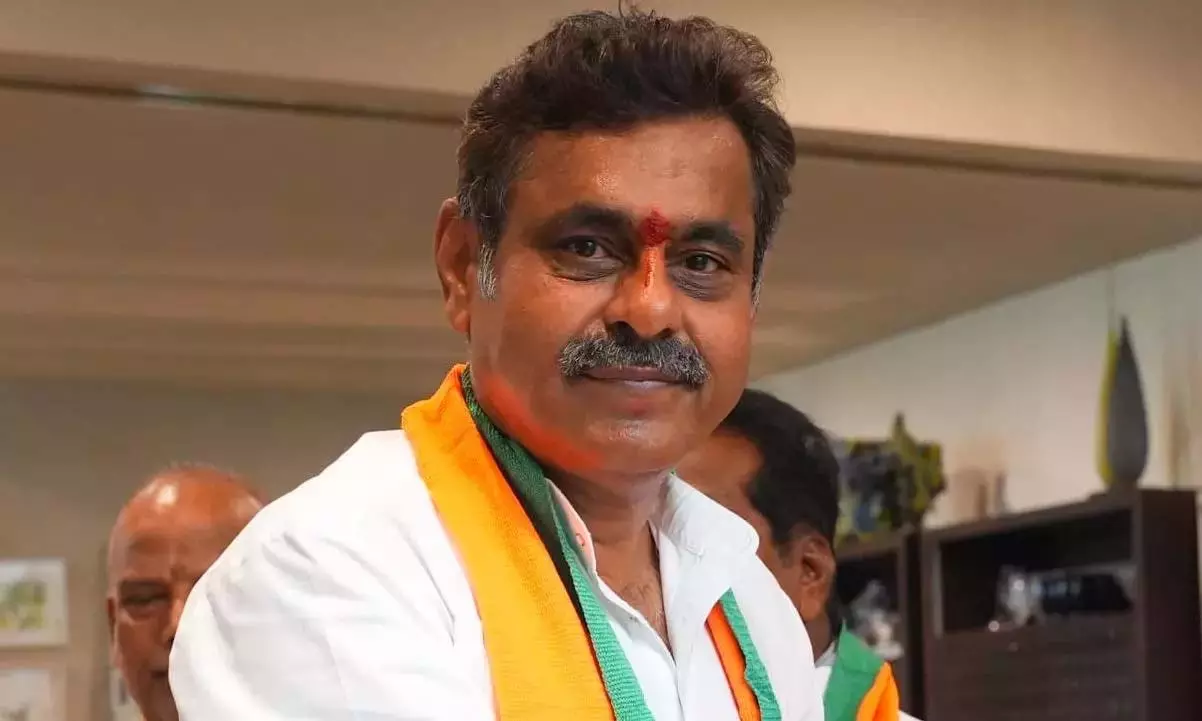 KCR ने KLIS बैराज के साथ भगवान के साथ युद्ध किया: कोंडा विश्वेश्वर रेड्डी KCR ने KLIS बैराज के साथ भगवान के साथ युद्ध किया: कोंडा विश्वेश्वर रेड्डी