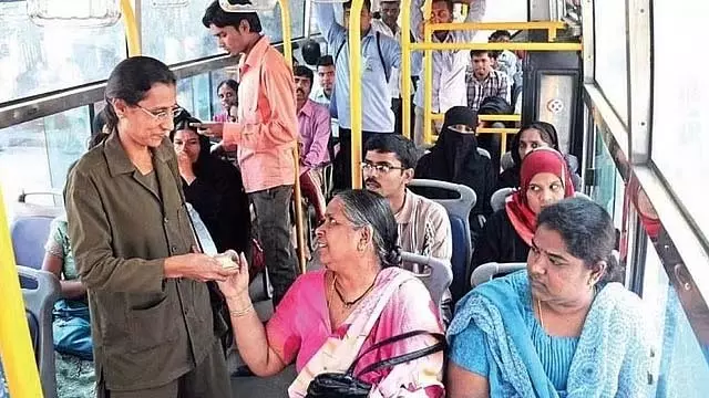 महिलाओं को मुफ्त बस सुविधा देने वाली शक्ति योजना के 2 साल: 474.82 करोड़ महिलाओं ने की मुफ्त यात्रा महिलाओं को मुफ्त बस सुविधा देने वाली शक्ति योजना के 2 साल: 474.82 करोड़ महिलाओं ने की मुफ्त यात्रा