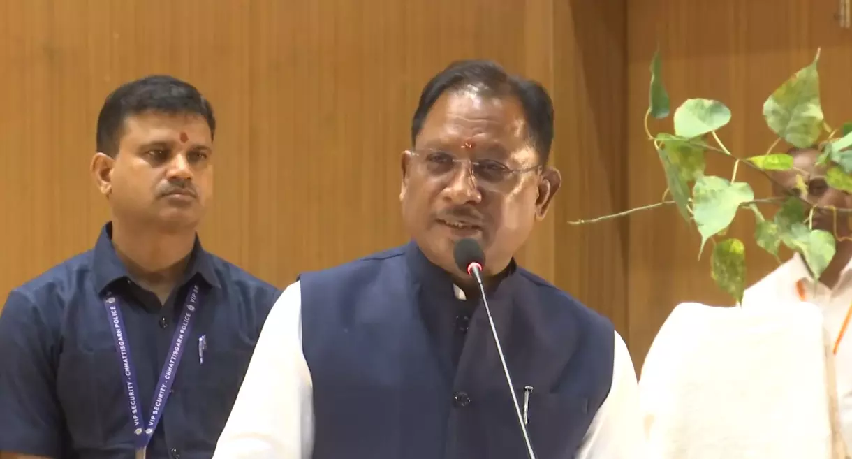 अब कर्मचारियों की कुंडली मोबाइल एप पर, विष्णुदेव साय के नेतृत्व में ई-गवर्नेंस की ओर बड़ा कदम अब कर्मचारियों की कुंडली मोबाइल एप पर, विष्णुदेव साय के नेतृत्व में ई-गवर्नेंस की ओर बड़ा कदम