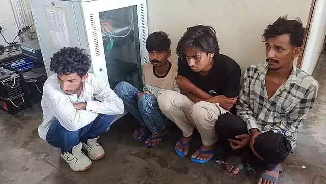 ऑपरेशन हनीमून: राजा रघुवंशी की हत्या से कुछ दिन पहले गुवाहाटी के एक लॉज में रुके थे आरोपी ऑपरेशन हनीमून: राजा रघुवंशी की हत्या से कुछ दिन पहले गुवाहाटी के एक लॉज में रुके थे आरोपी