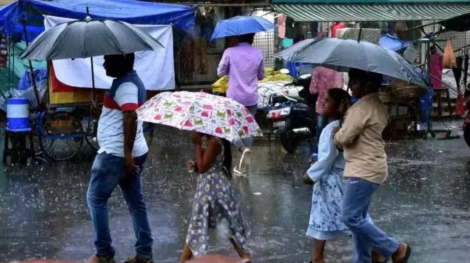 IMD ने तेलंगाना में भारी बारिश का पूर्वानुमान जारी किया IMD ने तेलंगाना में भारी बारिश का पूर्वानुमान जारी किया