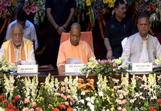 Lucknow: यूपी में विकास को नई रफ्तार, सीएम ने रखी योजनाओं की नींव Lucknow: यूपी में विकास को नई रफ्तार, सीएम ने रखी योजनाओं की नींव