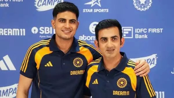 Gautam Gambhir ने इंग्लैंड में रोहित शर्मा और विराट कोहली की कमी पर बात की Gautam Gambhir ने इंग्लैंड में रोहित शर्मा और विराट कोहली की कमी पर बात की