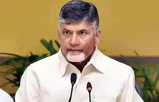 जगन दौरे के नाम पर कानून-व्यवस्था की समस्या पैदा कर रहे हैं : CM Chandrababu जगन दौरे के नाम पर कानून-व्यवस्था की समस्या पैदा कर रहे हैं : CM Chandrababu