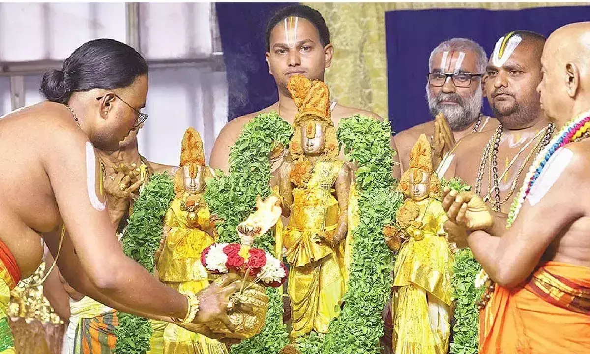 Andhra: ज्येष्ठाभिषेकम का समापन श्रीवारी मंदिर में हुआ Andhra: ज्येष्ठाभिषेकम का समापन श्रीवारी मंदिर में हुआ