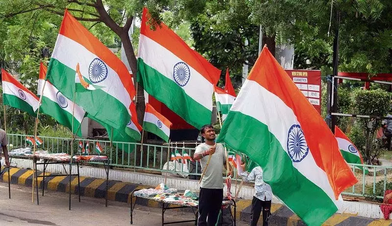 तिरंगे के अपमान के विरोध में ABVP कार्यकर्ताओं ने भाजपा की बैठक में धावा बोला तिरंगे के अपमान के विरोध में ABVP कार्यकर्ताओं ने भाजपा की बैठक में धावा बोला
