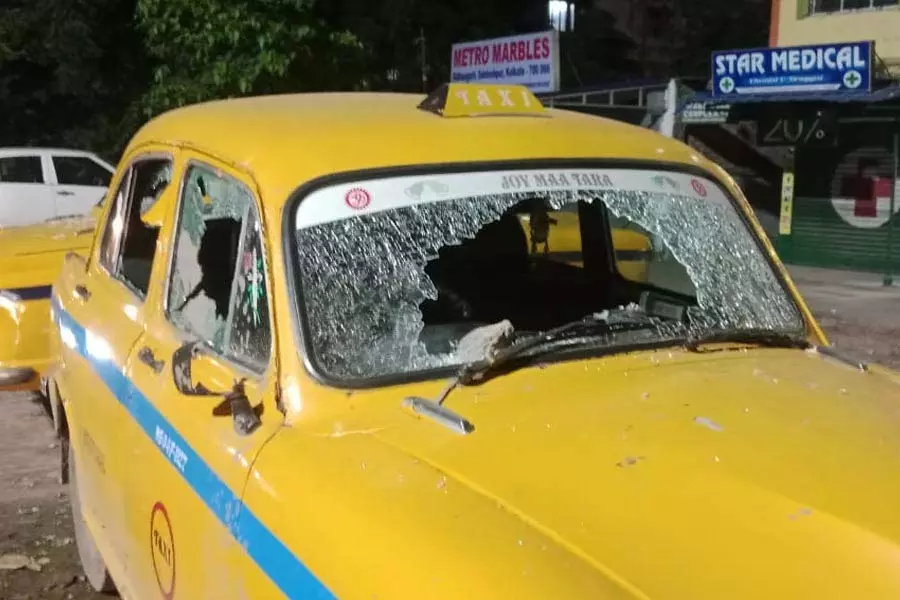 Kolkata के पास महेशतला में झड़प के बाद 29 लोग गिरफ्तार Kolkata के पास महेशतला में झड़प के बाद 29 लोग गिरफ्तार