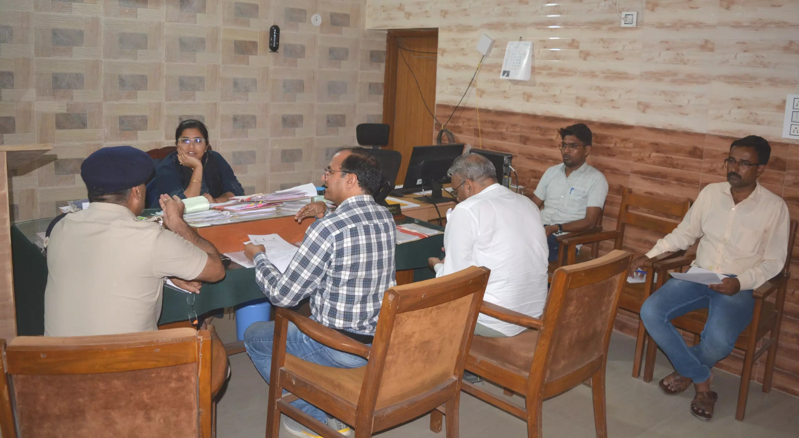 Churu: सीईओ श्वेता कोचर ने जिला स्तरीय सर्वेक्षण समिति की बैठक में दिए निर्देश Churu: सीईओ श्वेता कोचर ने जिला स्तरीय सर्वेक्षण समिति की बैठक में दिए निर्देश