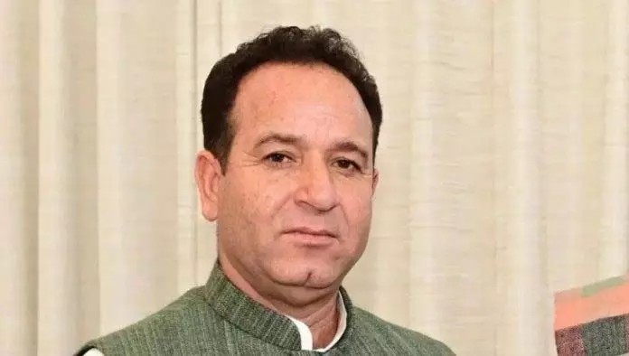 विपक्ष के नेता ने नायब तहसीलदार पदों के लिए उर्दू परीक्षा हटाने की मांग को लेकर LG को पत्र लिखा विपक्ष के नेता ने नायब तहसीलदार पदों के लिए उर्दू परीक्षा हटाने की मांग को लेकर LG को पत्र लिखा