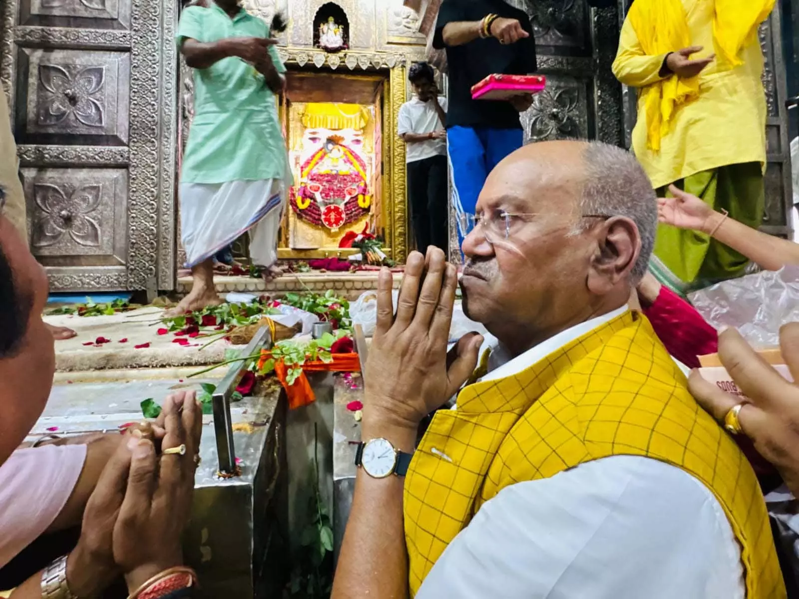 अंतर्राष्ट्रीय अग्र विभूति अलंकरण समारोह 2025 में शामिल हुए सांसद बृजमोहन अग्रवाल अंतर्राष्ट्रीय अग्र विभूति अलंकरण समारोह 2025 में शामिल हुए सांसद बृजमोहन अग्रवाल