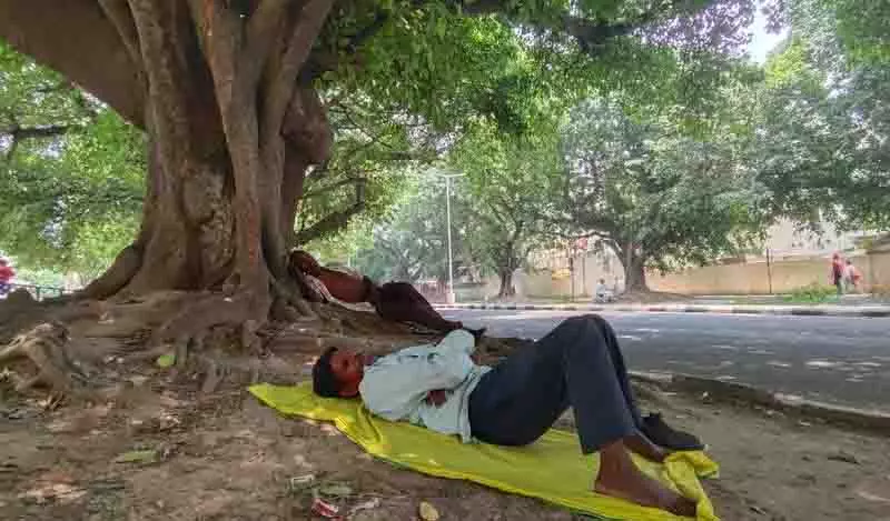 Chandigarh में कल तक भीषण गर्मी का रेड अलर्ट Chandigarh में कल तक भीषण गर्मी का रेड अलर्ट