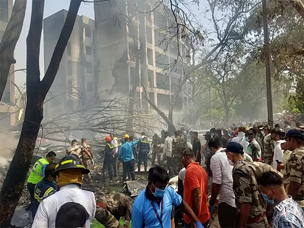 Gujarat plane crash: लंदन जाने वाले विमान में सवार 38 वर्षीय केरल की नर्स भी मृतकों में शामिल Gujarat plane crash: लंदन जाने वाले विमान में सवार 38 वर्षीय केरल की नर्स भी मृतकों में शामिल