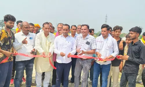 Saifai: मनोज यादव ने क्रिकेट टूर्नामेंट का किया उद्घाटन, युवाओं से जुड़ने की पहल Saifai: मनोज यादव ने क्रिकेट टूर्नामेंट का किया उद्घाटन, युवाओं से जुड़ने की पहल