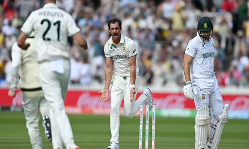 WTC Final: स्टार्क ने शमी को पछाड़ा, ICC टूर्नामेंट नॉकआउट में भी शानदार प्रदर्शन जारी रखा WTC Final: स्टार्क ने शमी को पछाड़ा, ICC टूर्नामेंट नॉकआउट में भी शानदार प्रदर्शन जारी रखा
