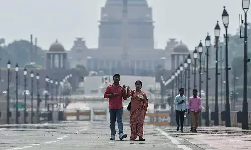 दिल्ली में भीषण गर्मी, आईएमडी ने जारी किया रेड अलर्ट, 13 जून से राहत की उम्मीद