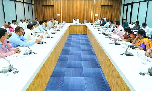 CM ने चेतावनी दी : कोविड जांच के नाम पर अधिक शुल्क लिया तो उचित कार्रवाई की जाएगी